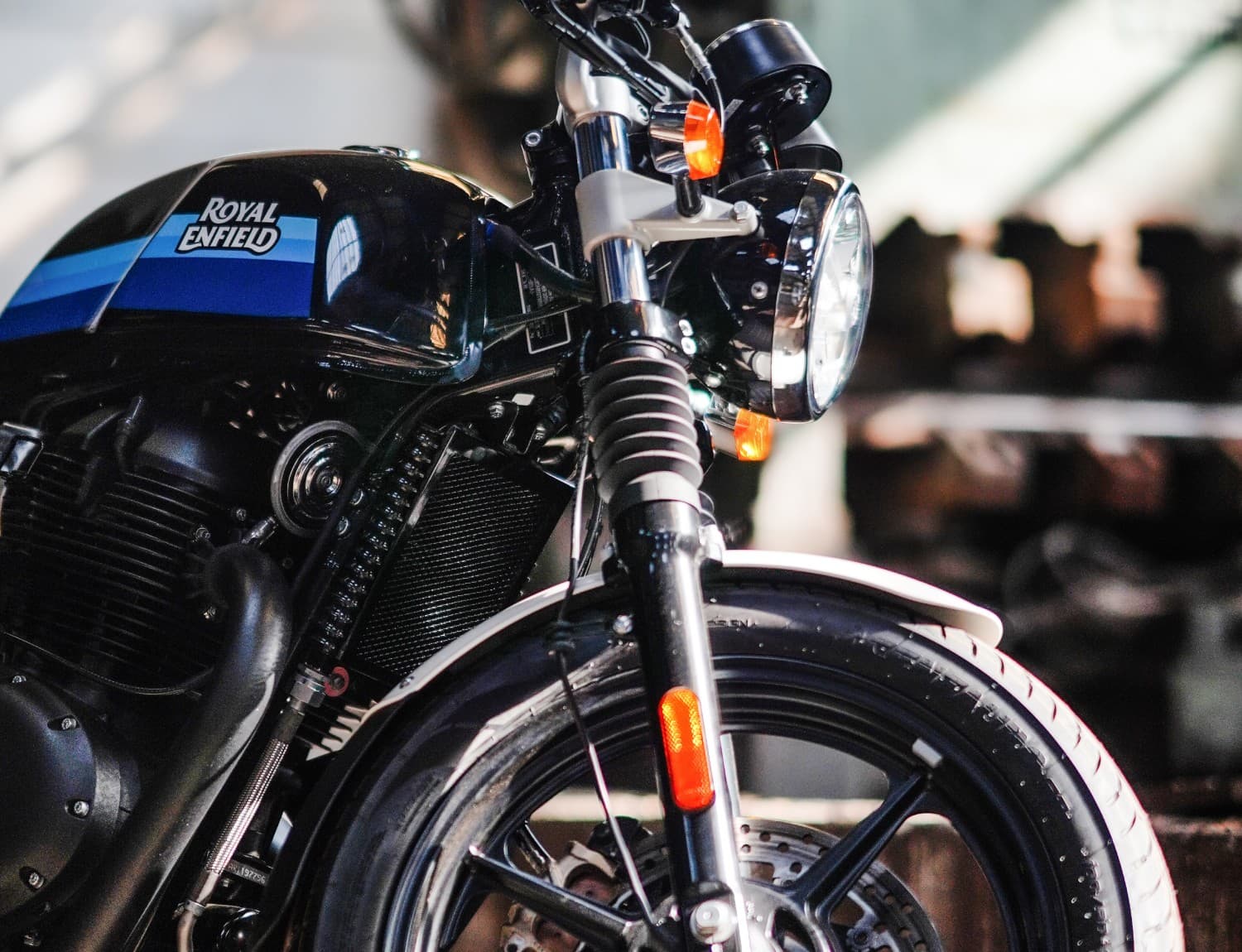 Royal Enfield CONTINENTAL GT galeri 3