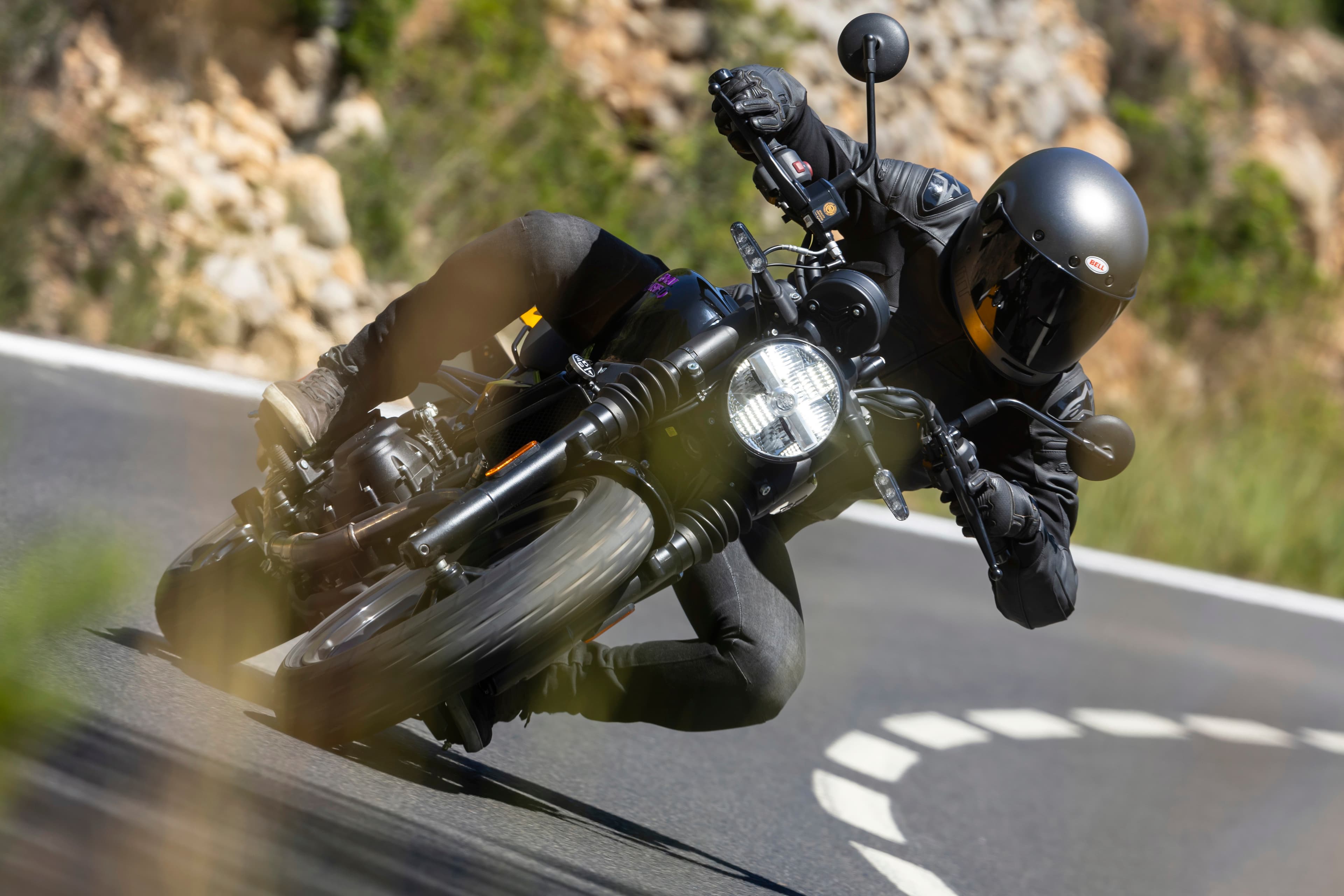 Royal Enfield GUERILLA 450 galeri 2